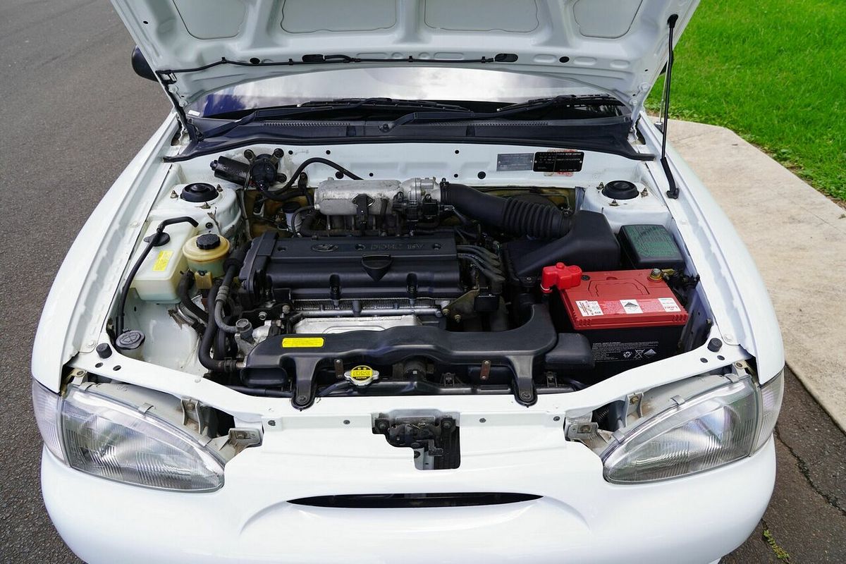 1999 Hyundai Excel GX Sportz