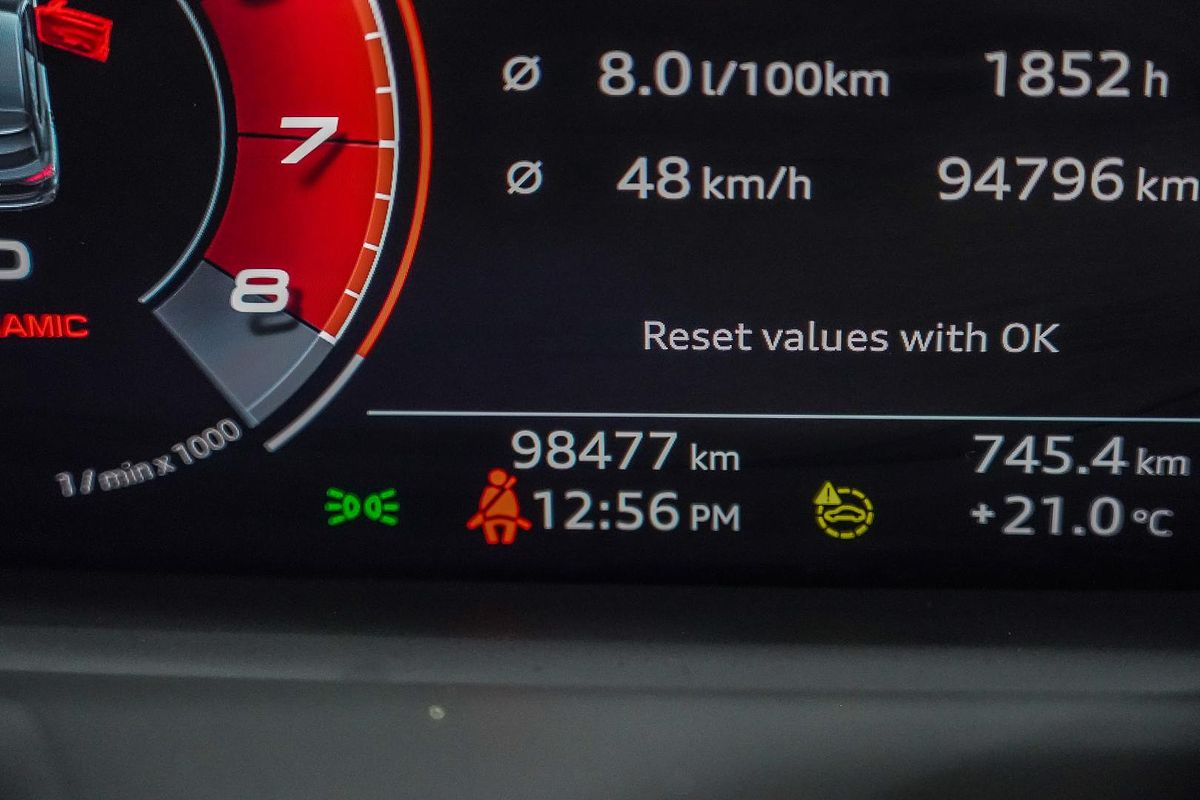 2020 Audi Q3 40 TFSI S line F3
