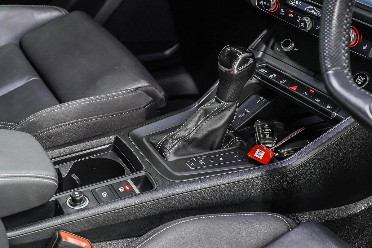 2020 Audi Q3 40 TFSI S line F3