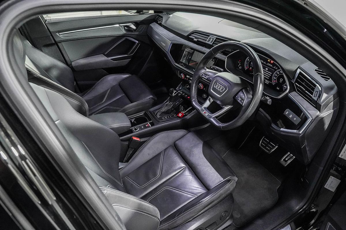 2020 Audi Q3 40 TFSI S line F3