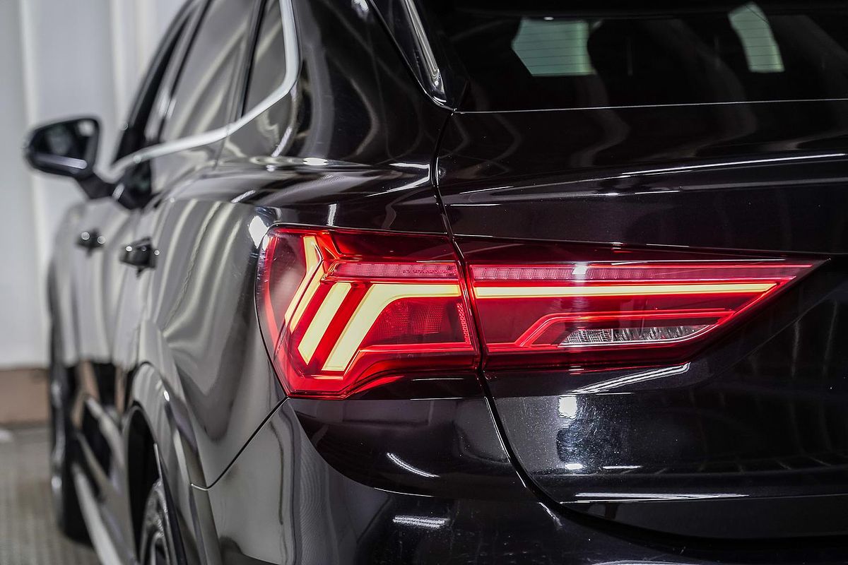2020 Audi Q3 40 TFSI S line F3
