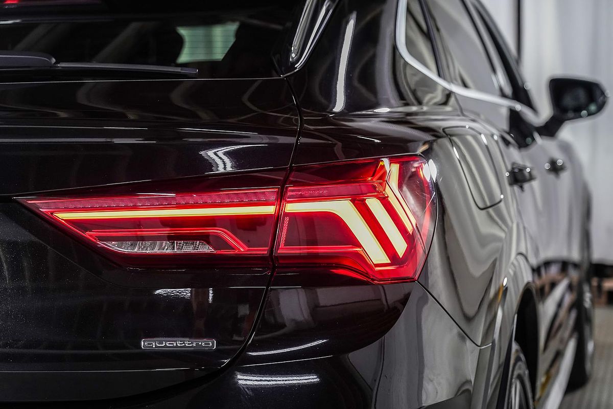 2020 Audi Q3 40 TFSI S line F3