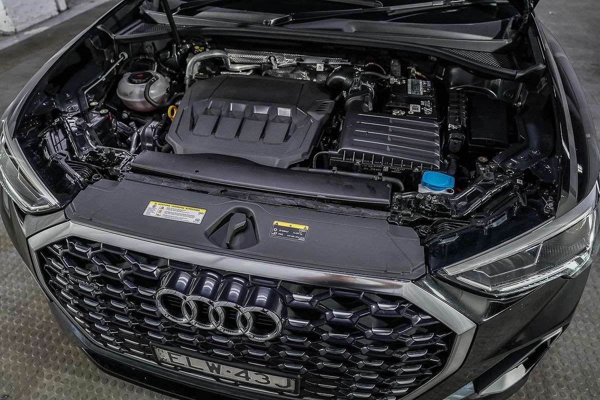 2020 Audi Q3 40 TFSI S Line F3