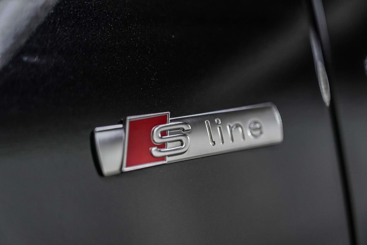 2020 Audi Q3 40 TFSI S line F3