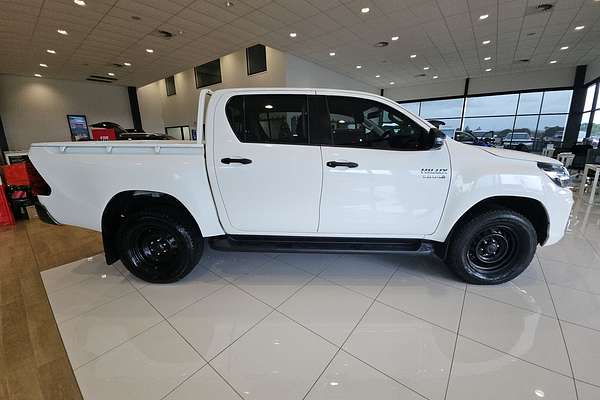 2018 Toyota Hilux SR GUN126R 4X4