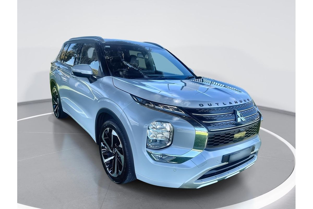 2023 Mitsubishi Outlander Exceed Tourer ZM