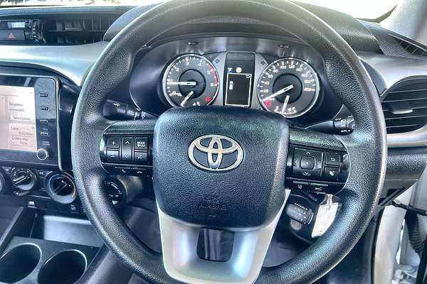 2020 Toyota Hilux SR GUN126R 4X4