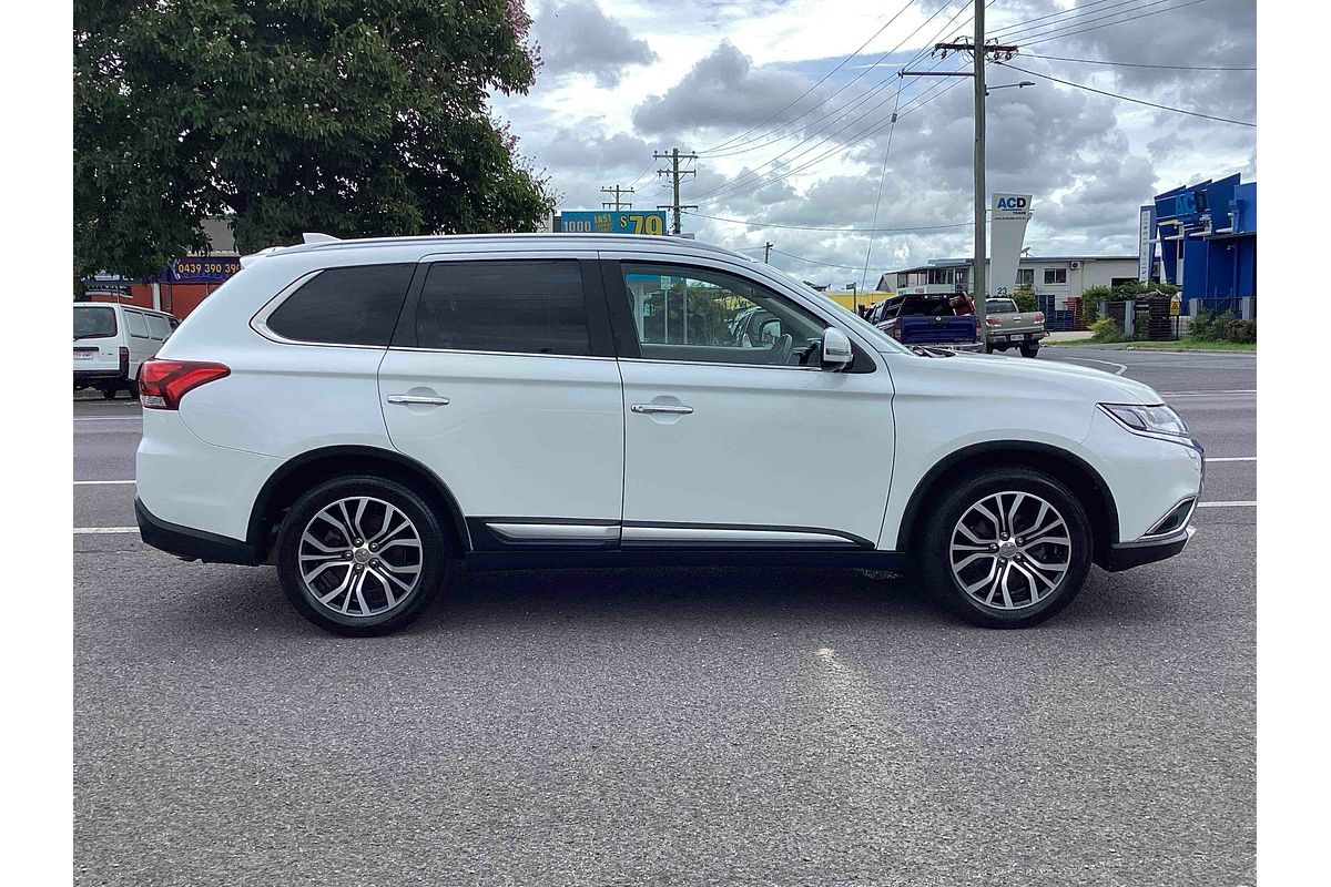 2017 Mitsubishi Outlander Exceed ZK