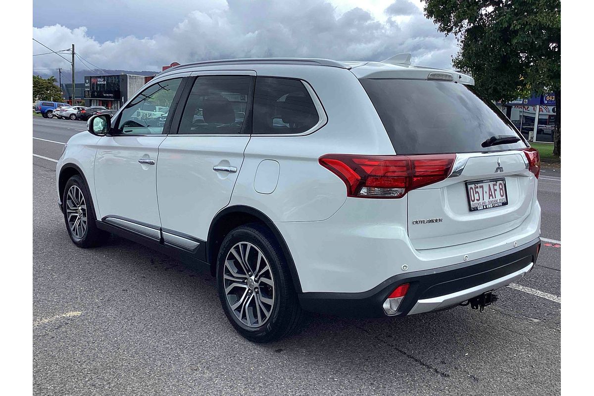 2017 Mitsubishi Outlander Exceed ZK