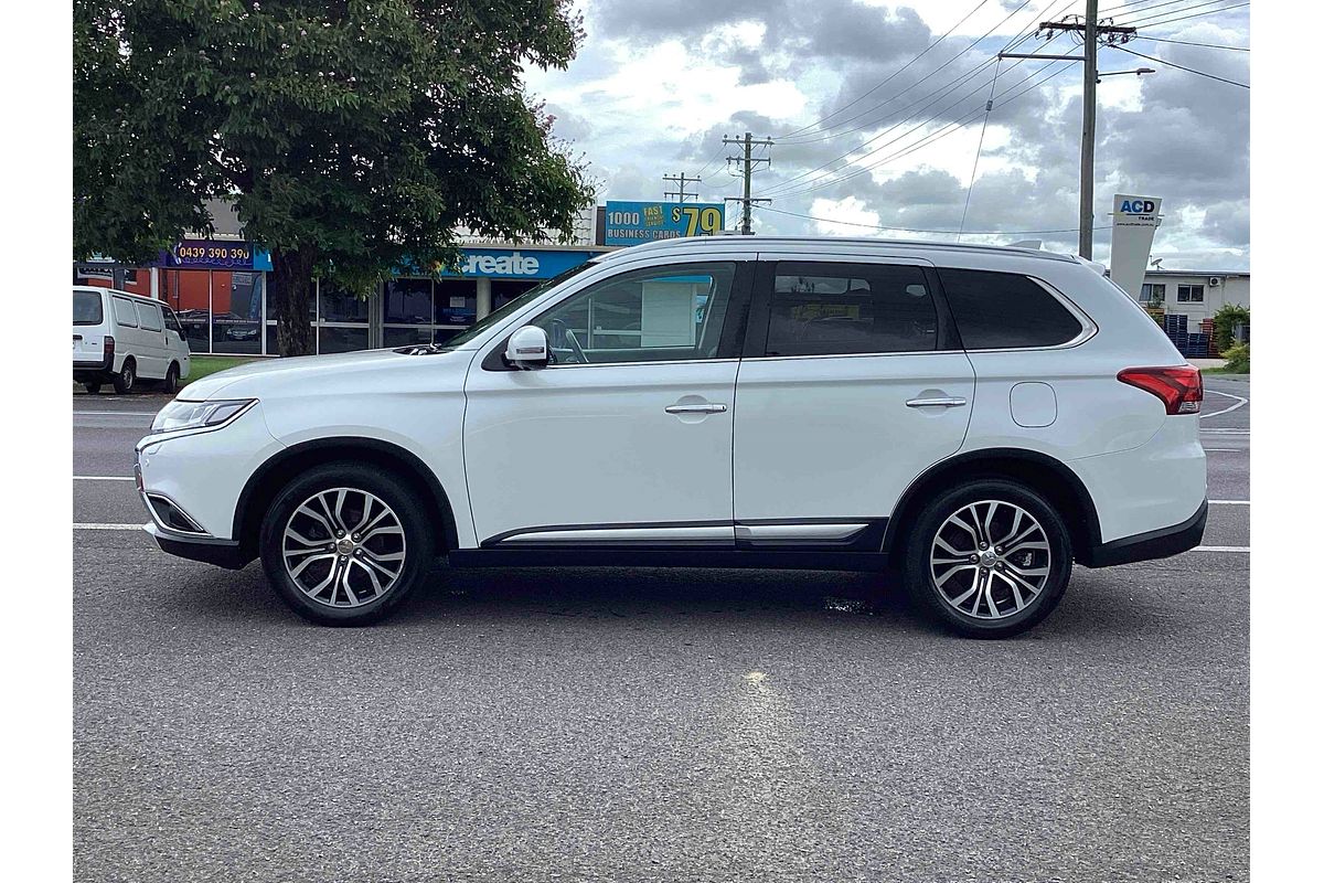 2017 Mitsubishi Outlander Exceed ZK