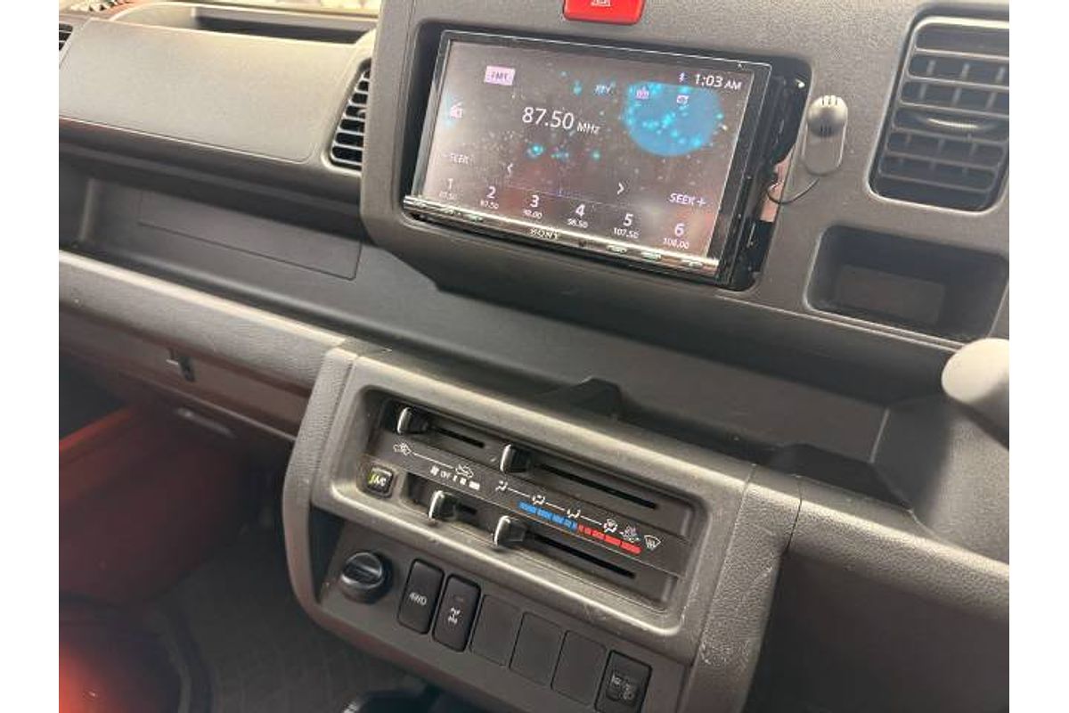 2014 Daihatsu HIJET