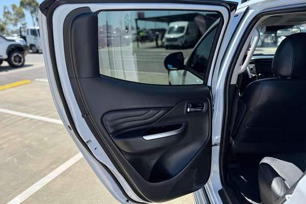 2019 Mitsubishi Triton GLS Premium MR 4X4