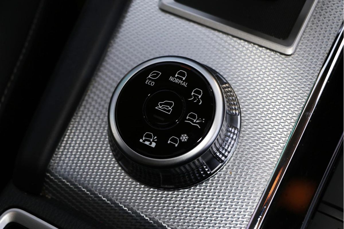 2022 Mitsubishi Outlander Exceed ZM