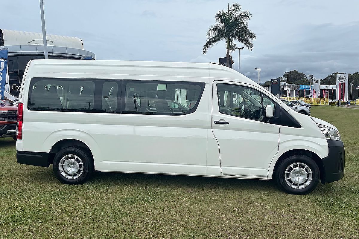 2020 Toyota Hiace Commuter GDH322R