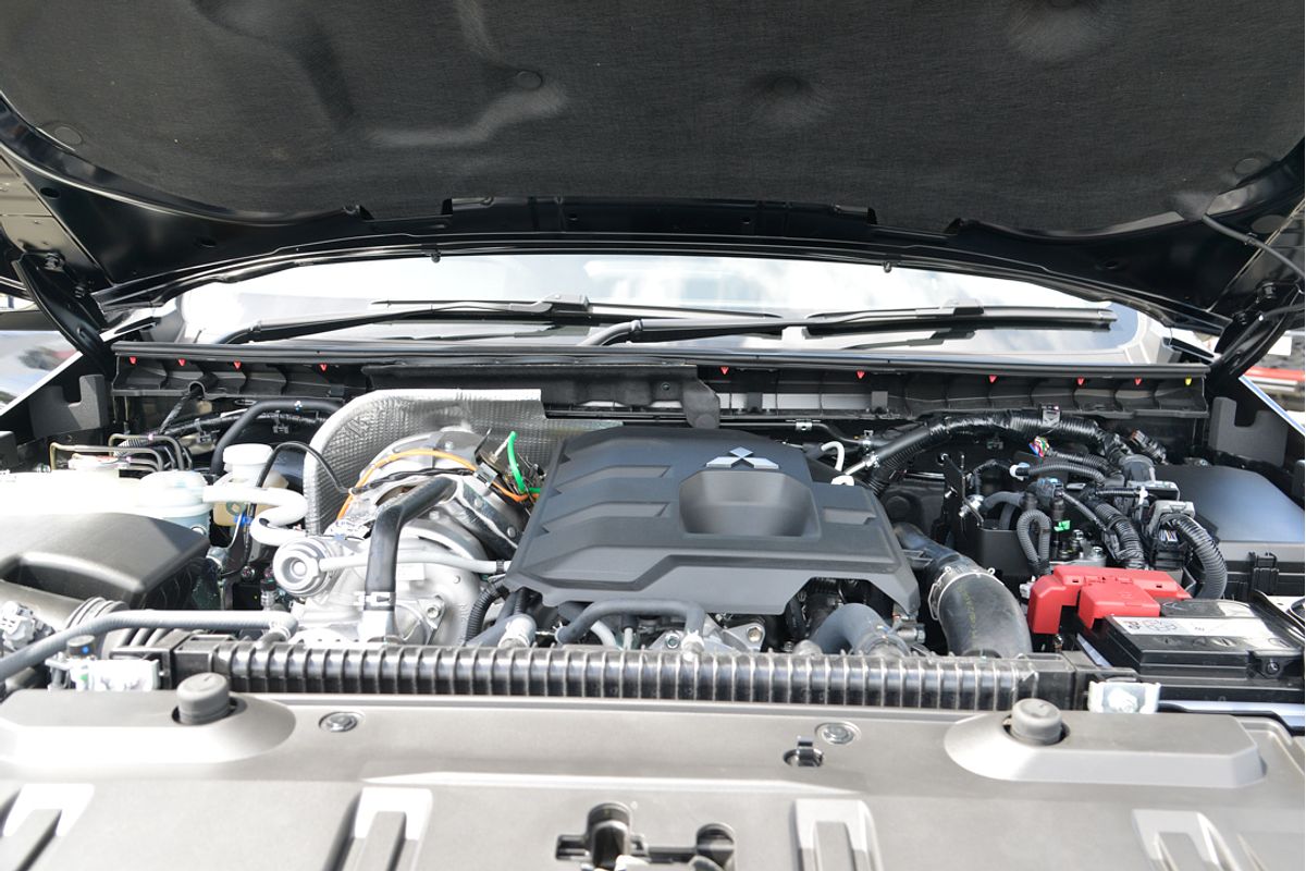 2024 Mitsubishi Triton GLS MV 4X4