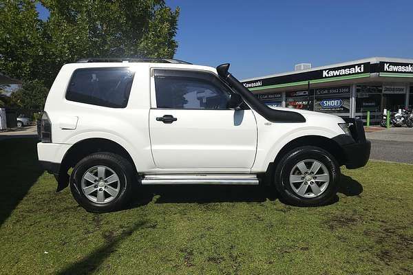 2008 Mitsubishi Pajero R NS