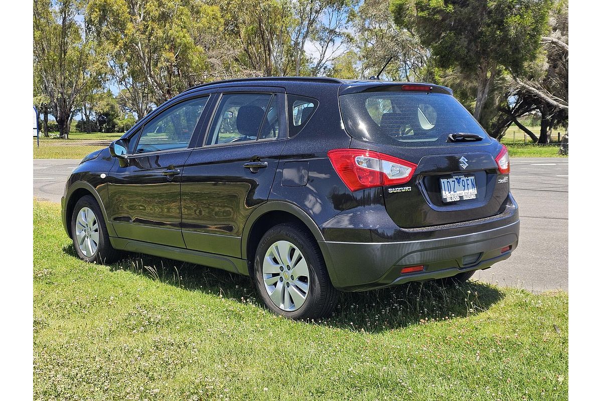 2014 Suzuki SX4 Crossover S GYA