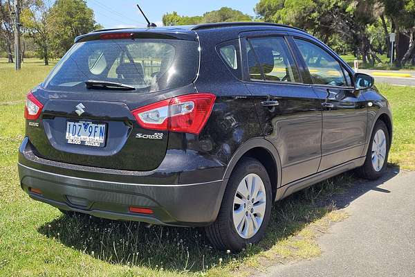 2014 Suzuki SX4 Crossover S GYA
