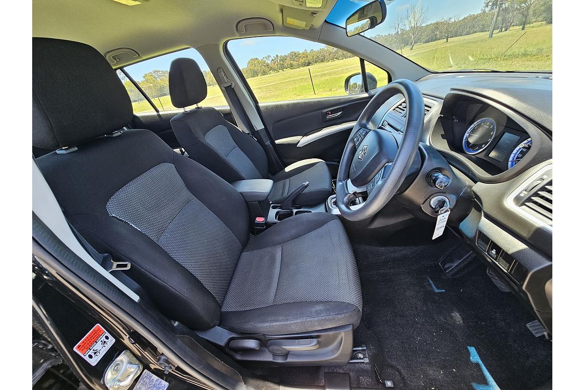 2014 Suzuki SX4 Crossover S GYA