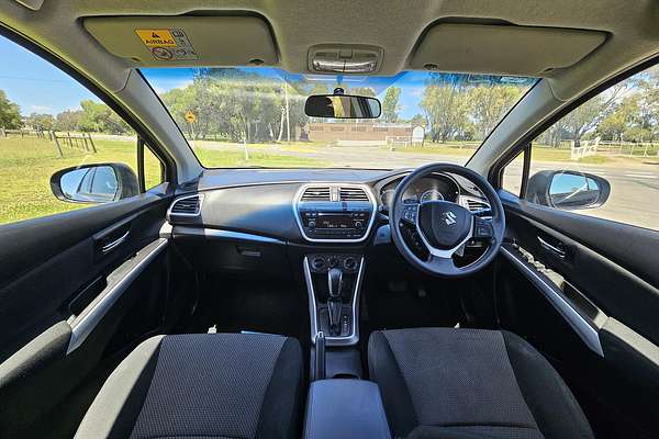 2014 Suzuki SX4 Crossover S GYA