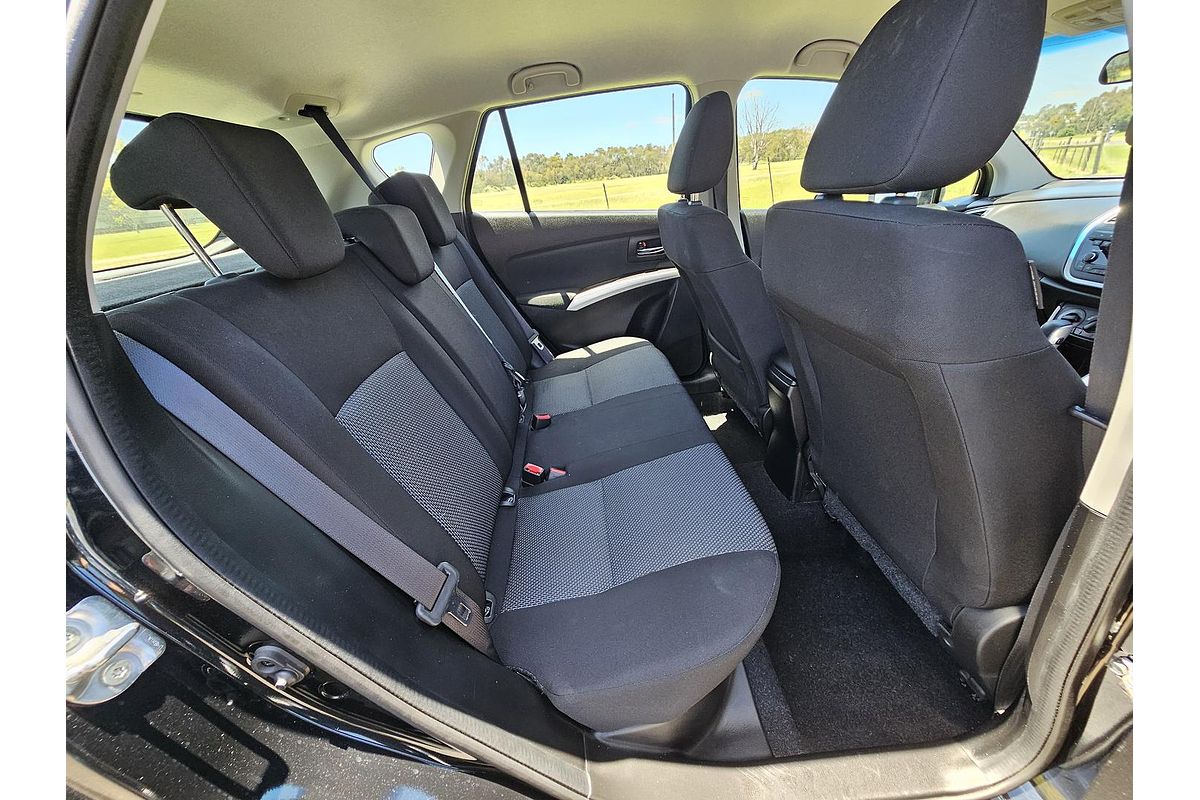 2014 Suzuki SX4 Crossover S GYA