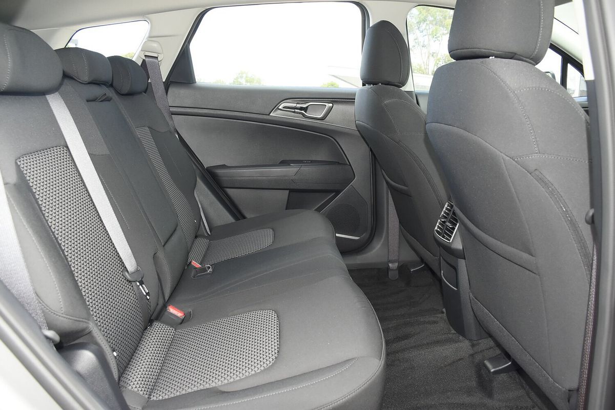 2024 Kia Sportage S NQ5