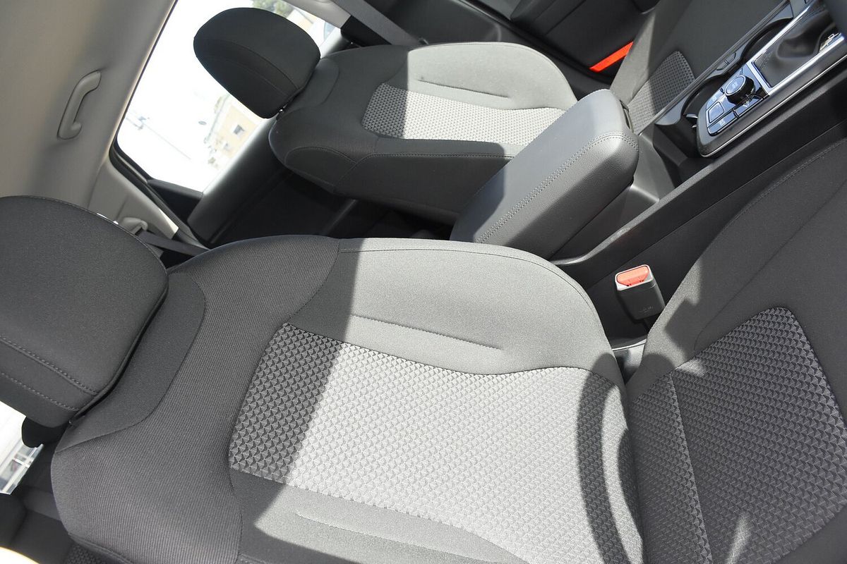 2024 Kia Sportage S NQ5