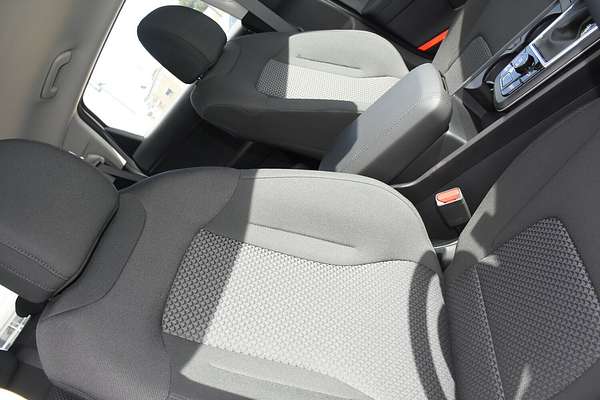 2024 Kia Sportage S NQ5