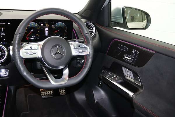 2023 Mercedes-Benz GLB-Class GLB200 X247