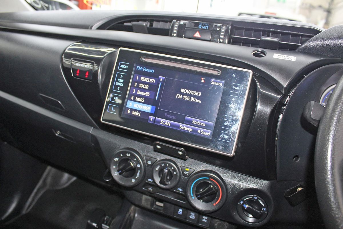 2018 Toyota Hilux SR GUN126R 4X4
