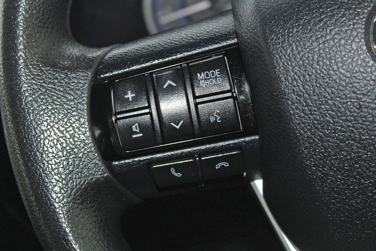 2018 Toyota Hilux SR GUN126R 4X4