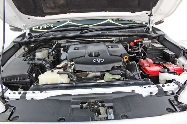 2018 Toyota Hilux SR GUN126R 4X4