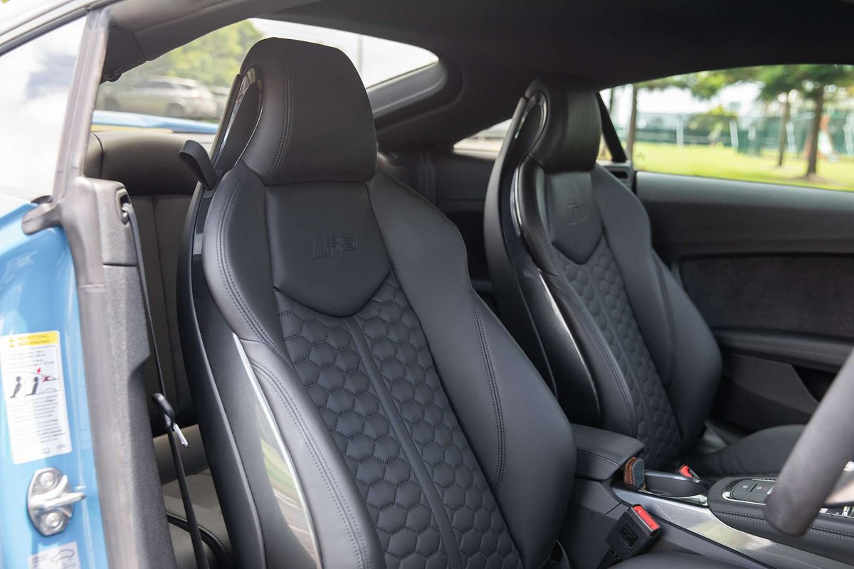 2022 Audi TT RS  FV