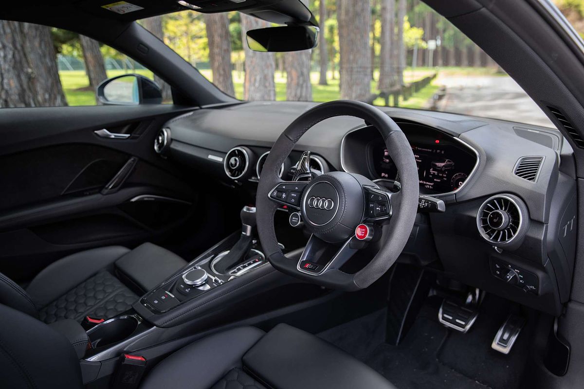 2022 Audi TT RS  FV