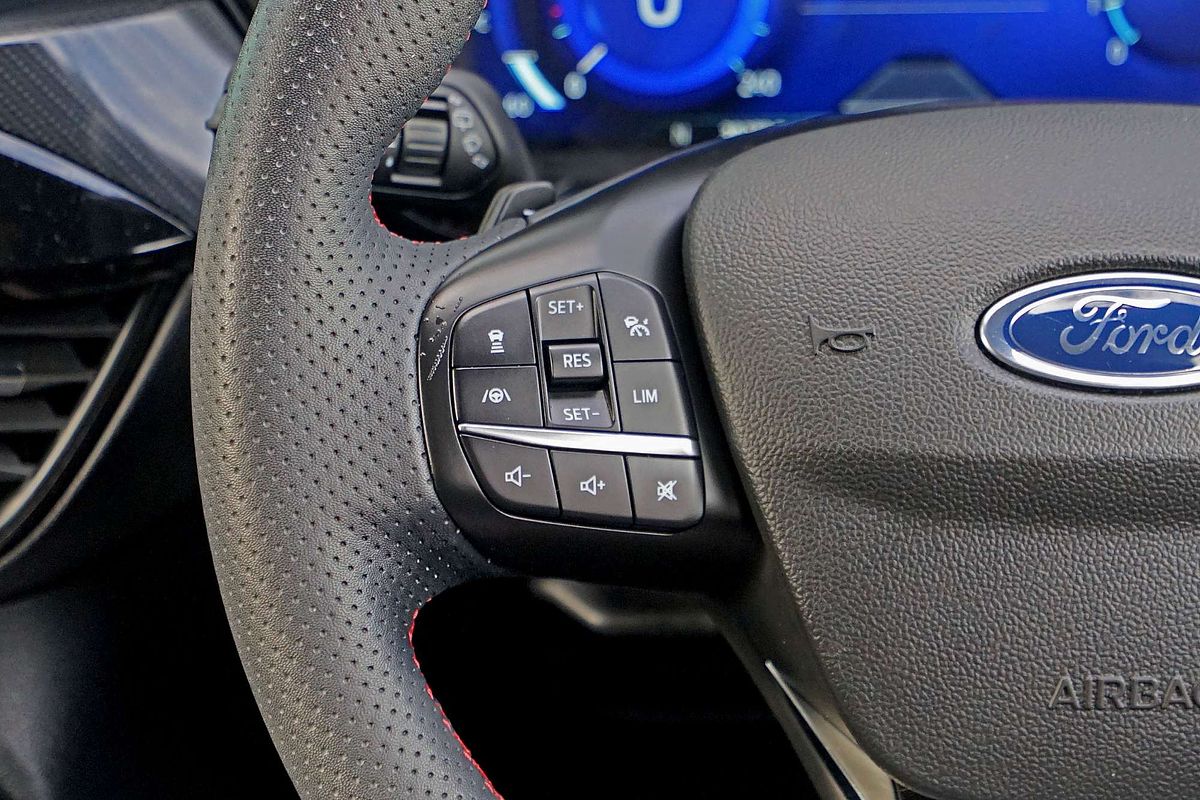2022 Ford Escape ST-Line ZH