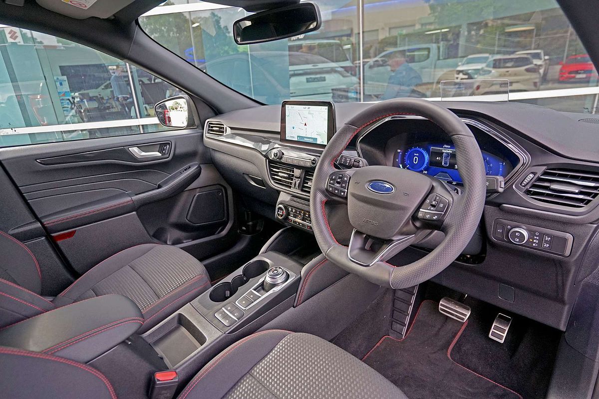 2022 Ford Escape ST-Line ZH