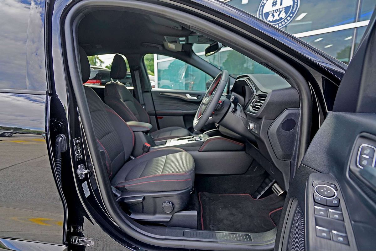 2022 Ford Escape ST-Line ZH