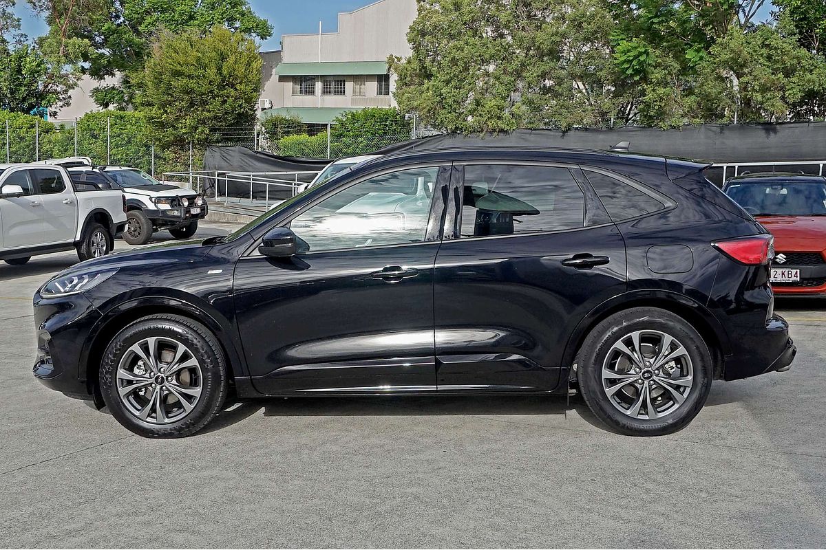 2022 Ford Escape ST-Line ZH