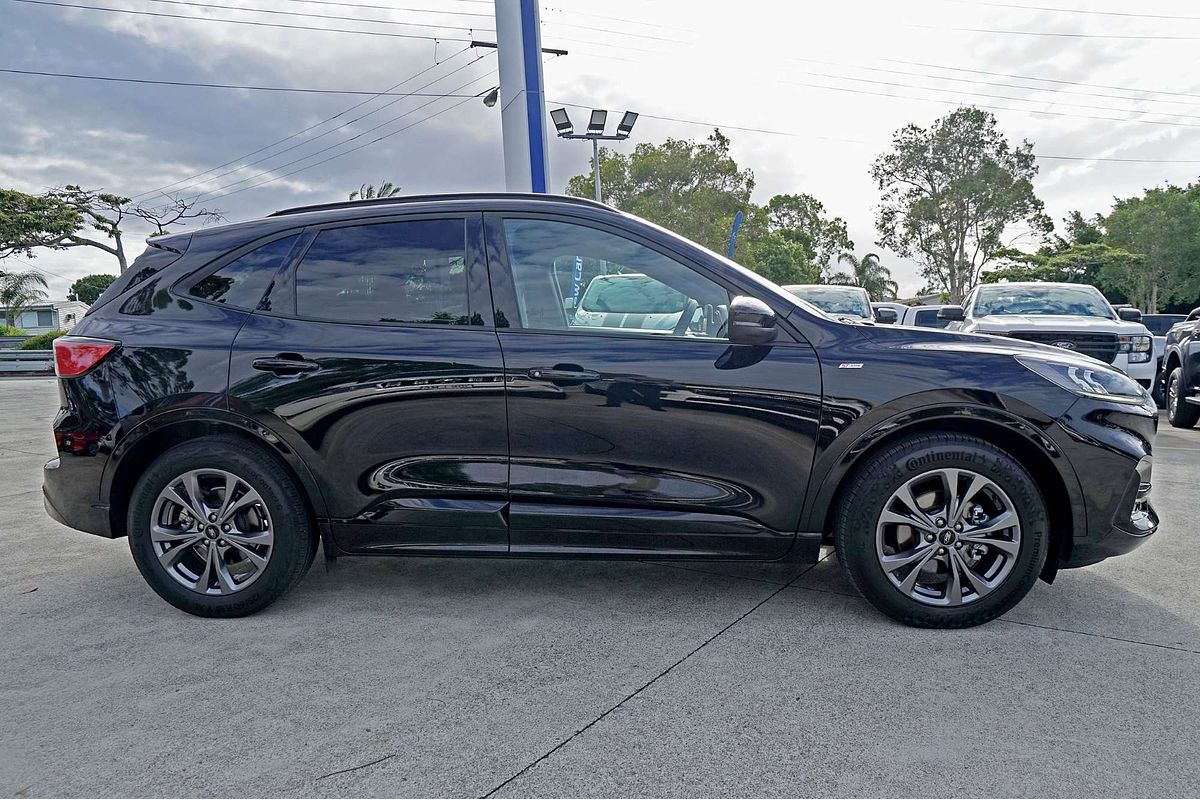 2022 Ford Escape ST-Line ZH