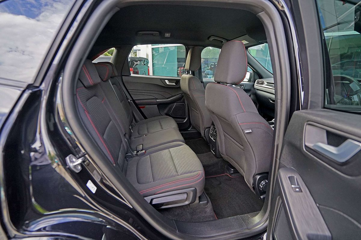 2022 Ford Escape ST-Line ZH