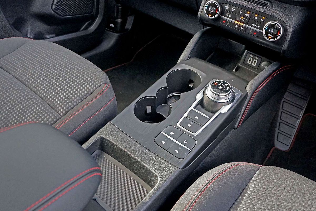 2022 Ford Escape ST-Line ZH