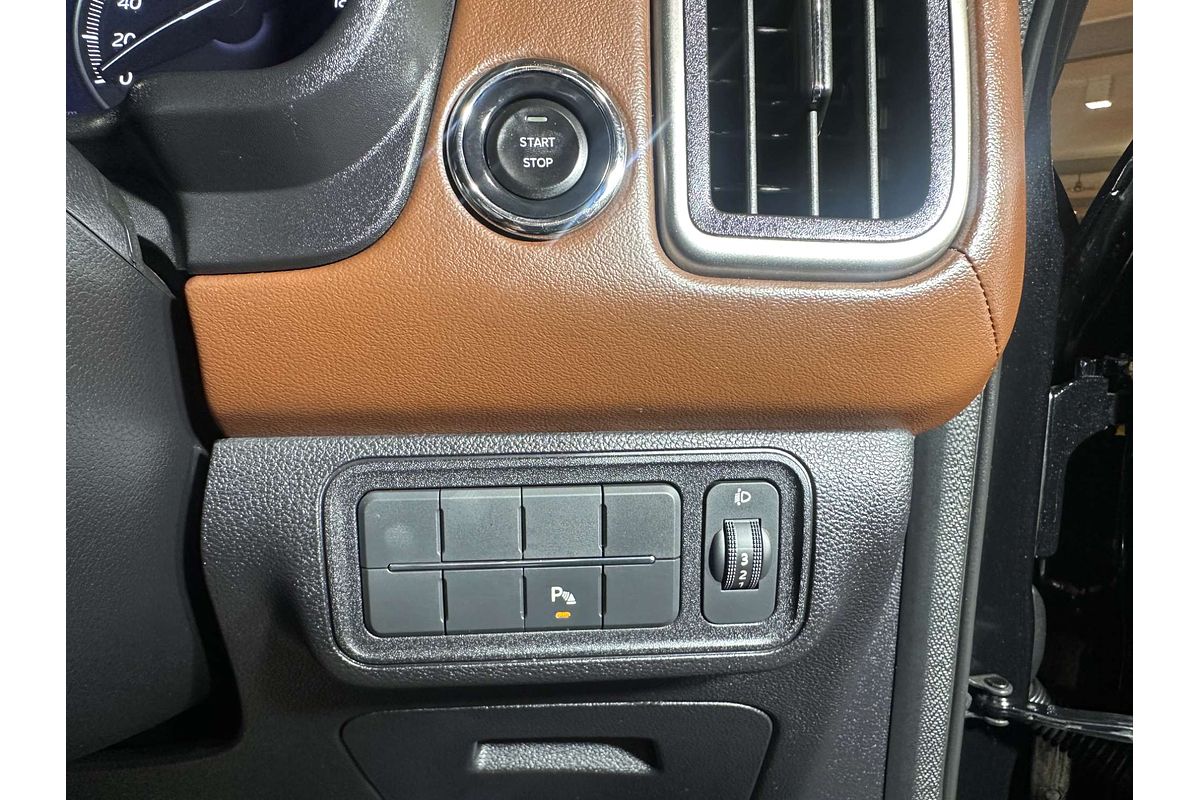 2023 Mahindra Scorpio Z8L