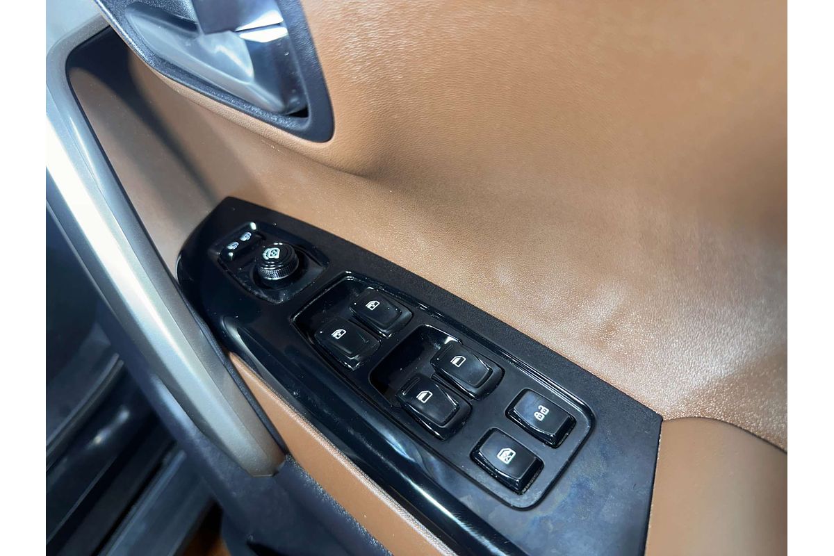 2023 Mahindra Scorpio Z8L