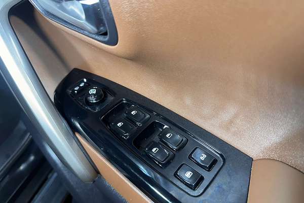 2023 Mahindra Scorpio Z8L