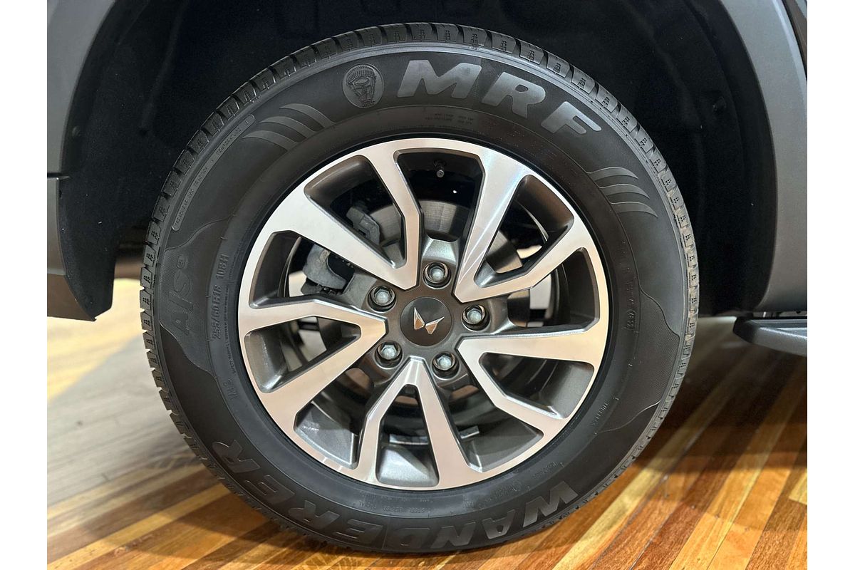 2023 Mahindra Scorpio Z8L