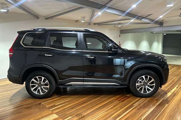 2023 Mahindra Scorpio Z8L