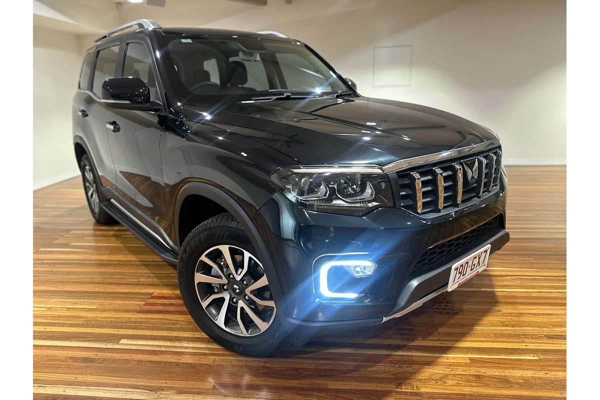 2023 Mahindra Scorpio Z8L