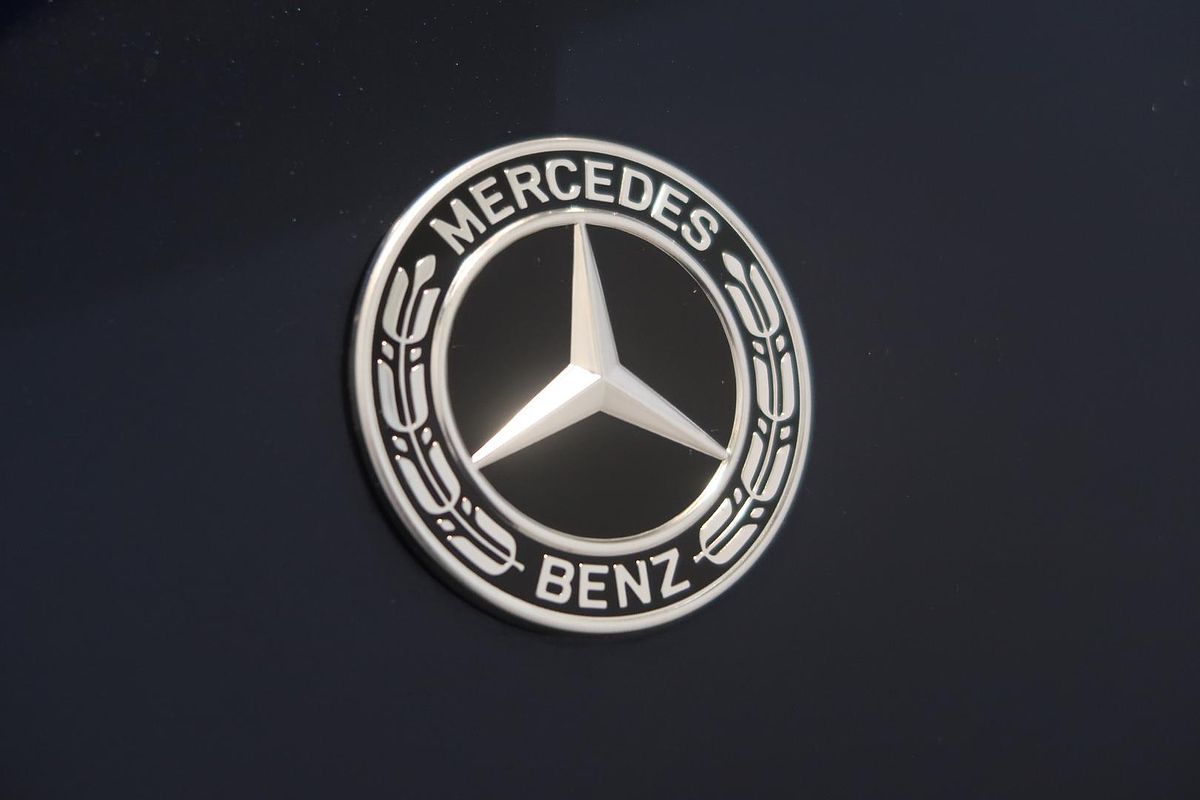 2022 Mercedes-Benz V-Class V300 d AMG Avantgarde 447