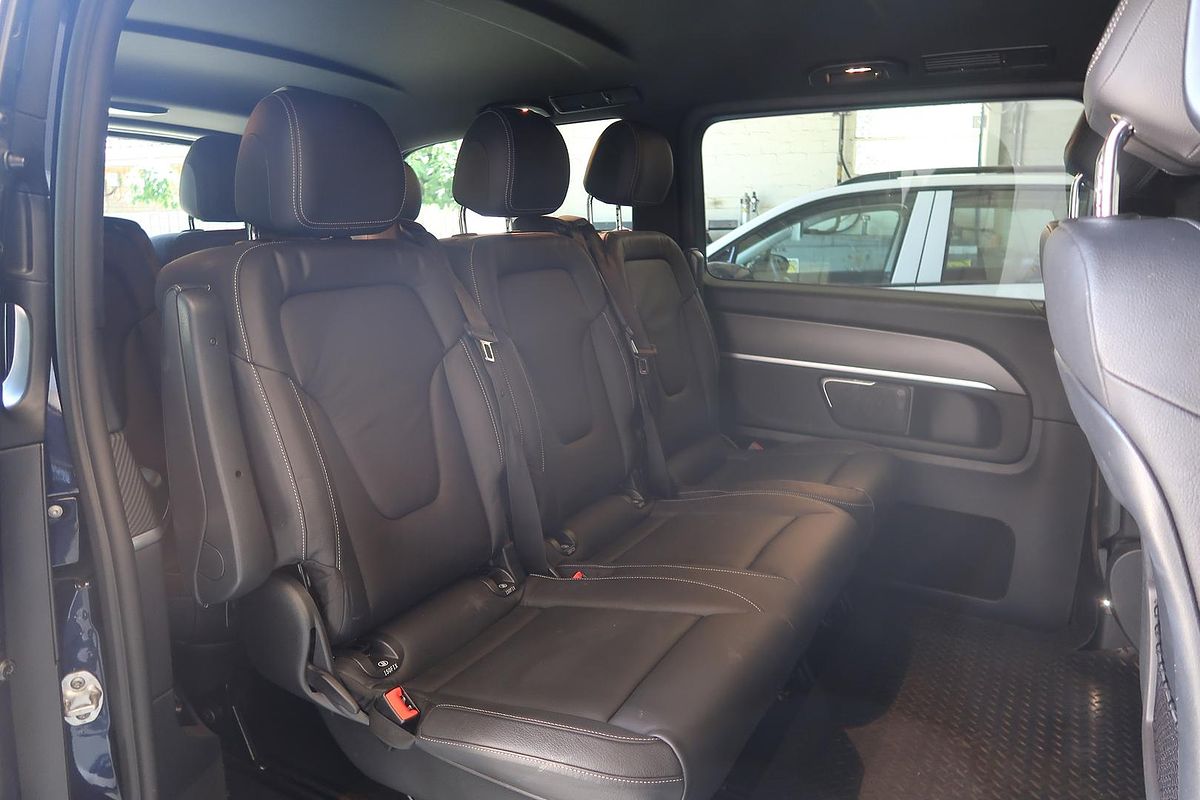 2022 Mercedes-Benz V-Class V300 d AMG Avantgarde 447