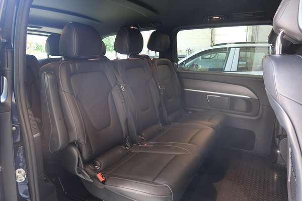 2022 Mercedes-Benz V-Class V300 d AMG Avantgarde 447